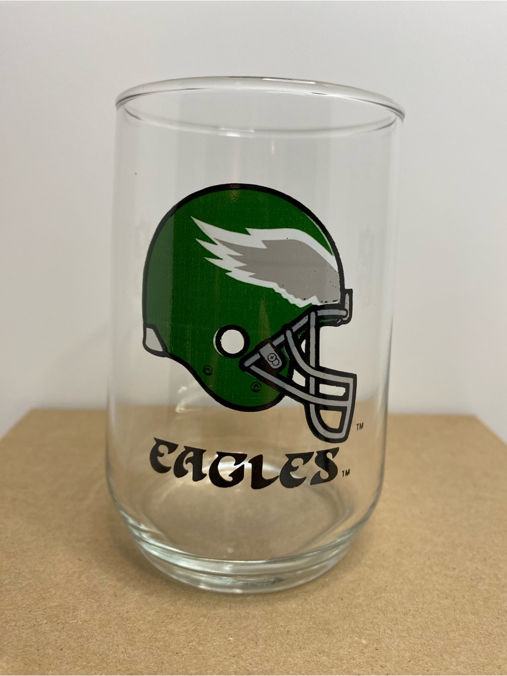 Vintage Philadelphia Eagles NFL Drinking Glass Kelly Green Helmet Tumbler